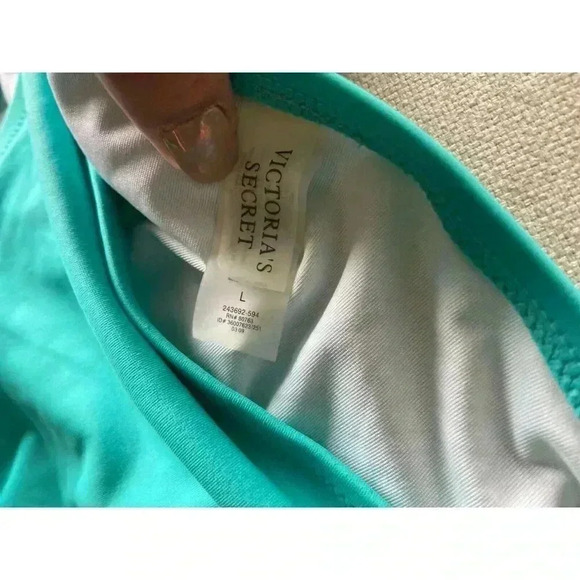 Women's VICTORIA'S SECRET 2 Pc Twisted Bandeau Color Block Halter Bikini Sz S L - Picture 5 of 9